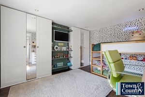 THE GREEN- click for photo gallery